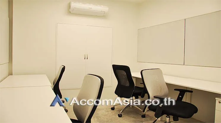 unit Office space For Rent in Sukhumvit, Bangkok  near BTS Phrom Phong (AA15739)